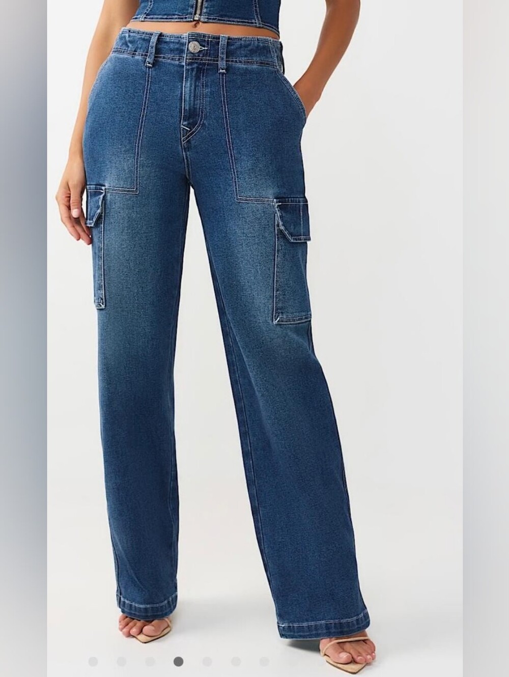 🔥 TRUE RELIGION Cargo Jeans Women’s Size 27 NWT 🔥 Medium Tide Wash | Style 600 - Picture 4 of 16